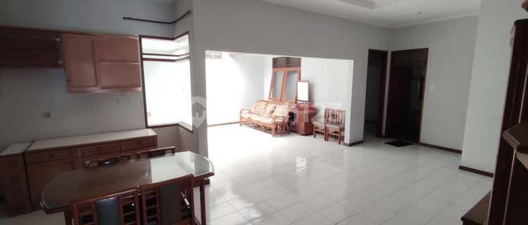 Rumah Siap Huni di Batununggal Indah 1