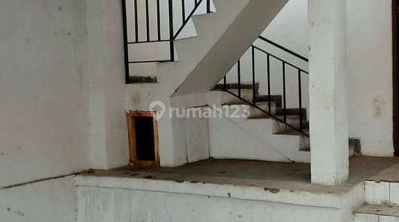Ruang Usaha Maindroad Surya Sumantri 1