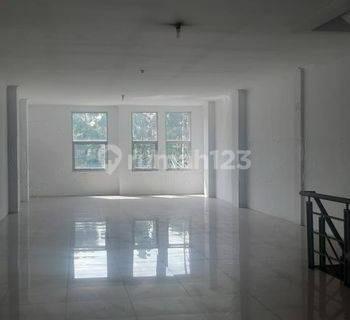 RUKO 3 LANTAI DI JALAN SAYAP PASTEUR BANDUNG  1