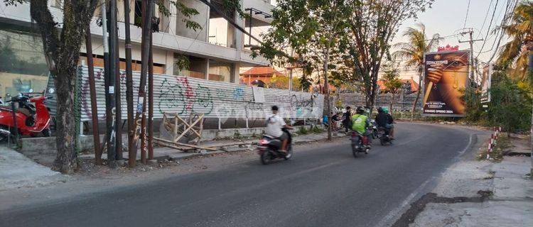 3 Floor Shophouse on Progressdi Berawa Jalan Utama, Badung Baru SHM 1