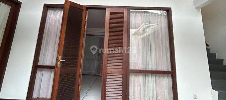 Rumah Disewakan Di Gandaria Jakarta Selatan  1