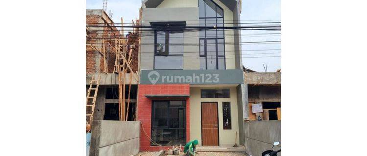 Ready Stock Rumah Baru di Kiara Sari 2 Lantai Harga 975 Juta 1