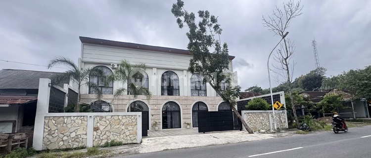 Jual Rumah Mewah Siap Huni Manyaran Semarang Barat 1