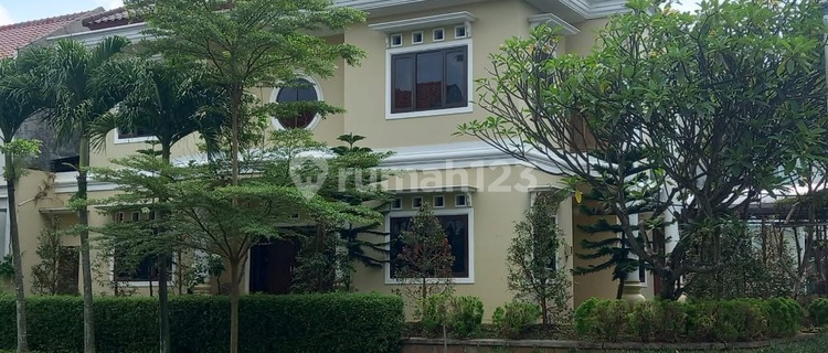 Nice Ready-to-Occupy House in BSB City, West Semarang 1