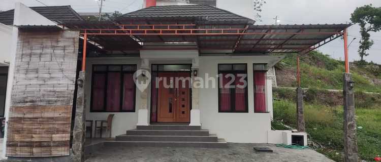 Rumah baru siap huni Semarang Barat Dekat BSB City 1