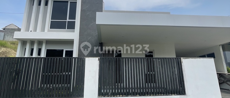 Rumah Baru Dekat Gerbang Tol Kota Semarang Bebas Banjir  1