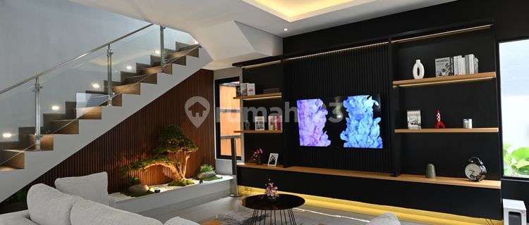 Dijual Bangunan Mandiri Di Kencana Loka Bsd 1