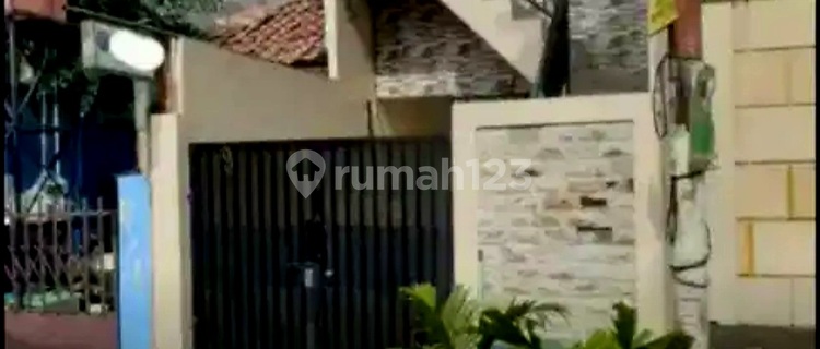 Kost for Sale Near Pertamina Campus, Kebayoran Lama, South Jakarta 1