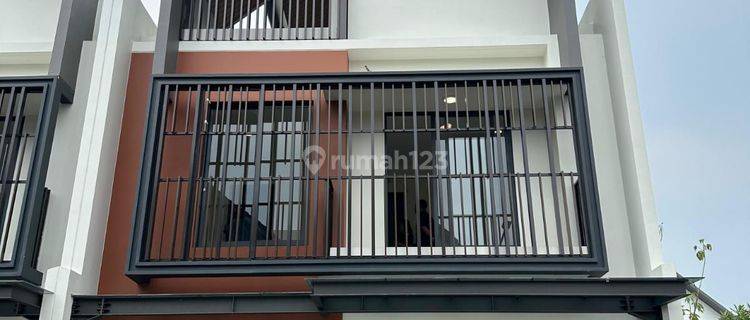 Rumah Attic Siap Huni di Cluster Leonora, Gading Serpong 1