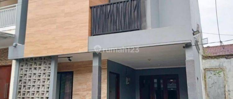 Rumah Bagus Minimalis Industrial Di Graha Raya Bintaro 1