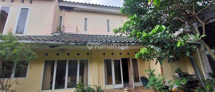 Di Jual Cepat Rumah 2 Lantai Semi Furnished di Bsd 1