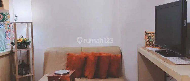 2 BR Corner Apartemen Gunawangsa Manyar Tengah Kota Surabaya 1