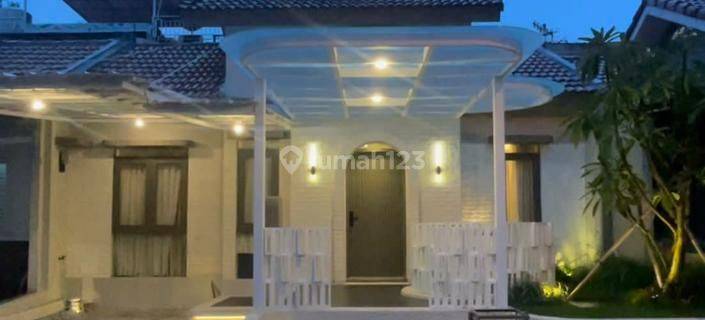 Rumah Baru Furnished di Kota Baru Parahyangan, Bandung 1