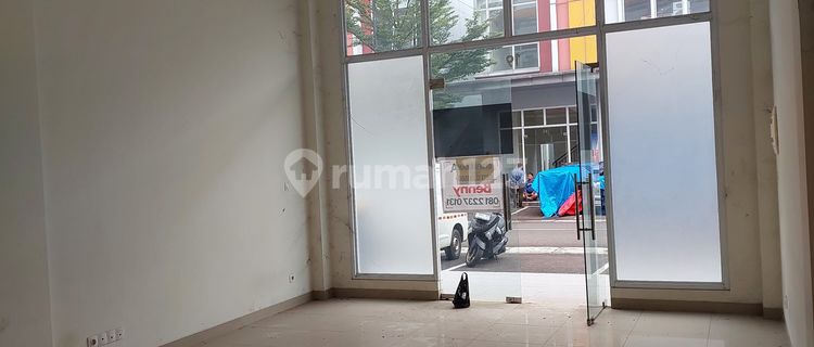 For Rent: Sumarecon Magna Shop House Unfurnished 60.0 m², SHM (Certificate of Ownership) in Gede Bage. 1