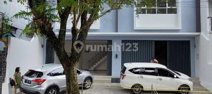 *For Rent Strategic Shop House On Main Road Sarijadi Bandung* 1