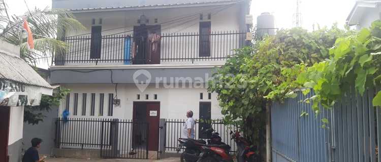 Boarding House with 11 Rooms Ready for Profit Near Gunadharma University Depok 1