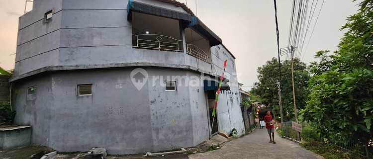 Active Hostel 14 Strategic Rooms Kelapa Dua Depok 1