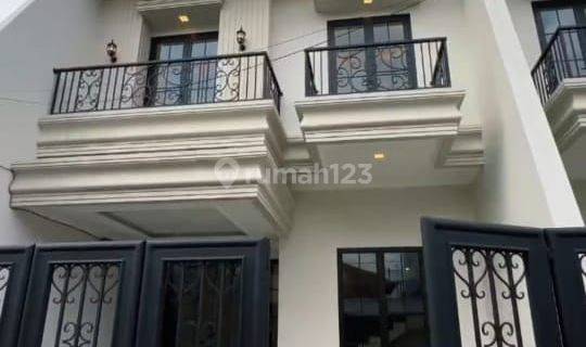 Dijual Rumah Lux Baru 2 Lt Bagus Dan Rapi di Pondok Bambu, Duren Sawit, Jakarta Timur 1