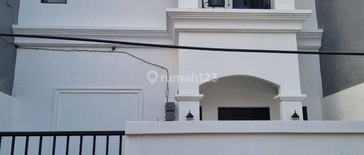Dijual Rumah 1.25 Lt Bagus dan Rapi di Cluster Ifolia, Harapan Indah, Bekasi 1