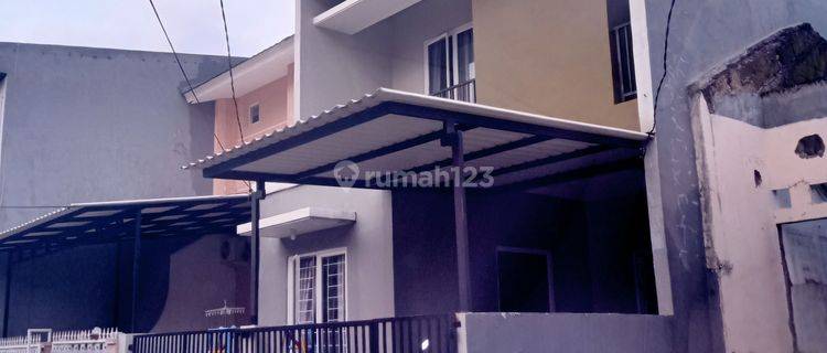 Rumah di jual dua lantai melalui lelang dan as is di Perum graha Bintaro jaya blok gr 26 Kel Parigi baru pondok aren Tangerang selatan Banten  1