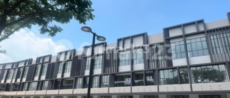 The Latest ******* Bsd City 3.2M Facing Road. Boulevard 1