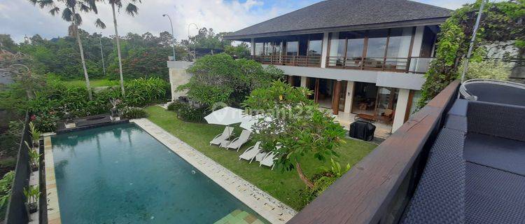 Villa Lux Mewah Furnish Strategis Dekat Bandara di Jimbaran Bali 1