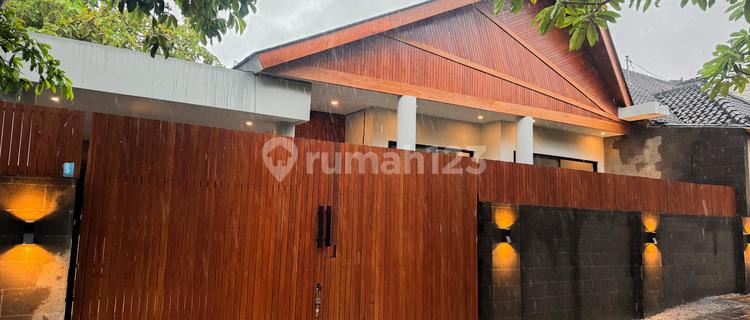 Beautiful Luxurious House Ready to Live in Kerobokan Bali 1