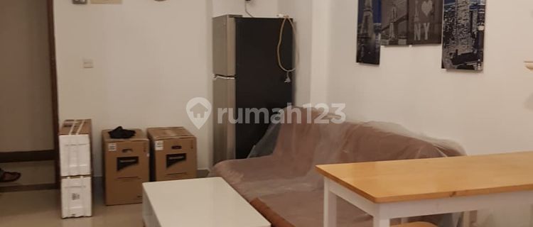 Disewakan Apartemen Bagus Terawat Siap Huni Full Furnished Lantai 6 Maple View Luar di Sudirman Suite Apartemen 1