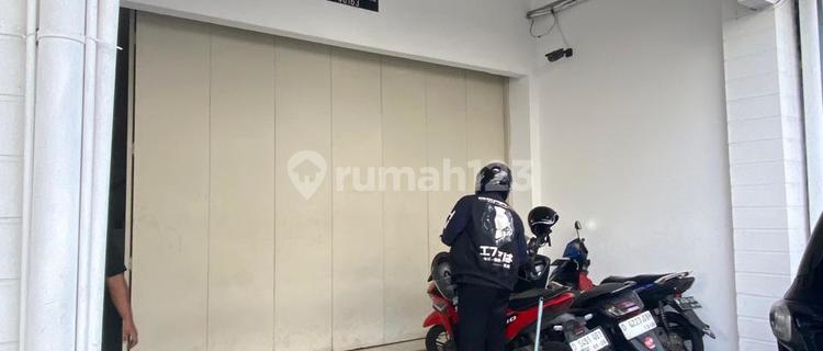 Good Strategic Location Ready-to-Occupy Ruko, Negotiable Near Setrasari Mall 1