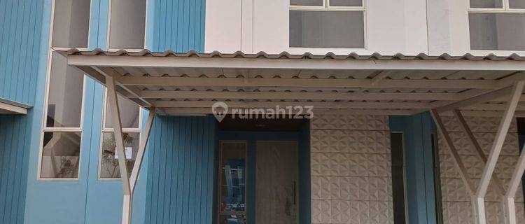 Disewakan Rumah Baru di Suvarna Sutera Strategis Dekat Akses Tol  1