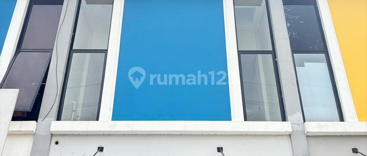For Rent: 2-Story Shop House at Pasar 8 Suvarna, Next to Main Entrance 1