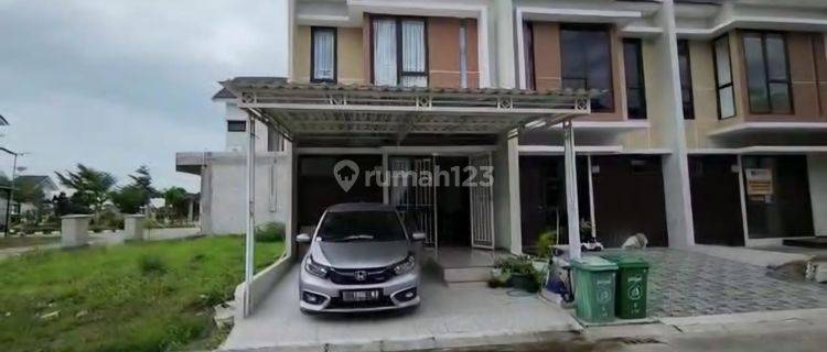 Rumah Cantik 2 Lantai Harga 800 Jutaan Sudah SHM Sertifikat Ready 1