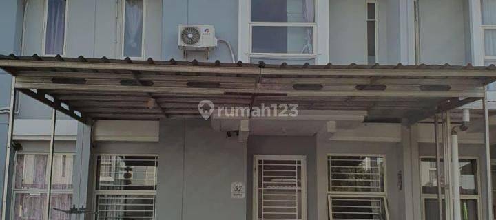 Dijual Rumah 2 Lt di Suvarna Kondisi Semifurnish Carport Luas  1