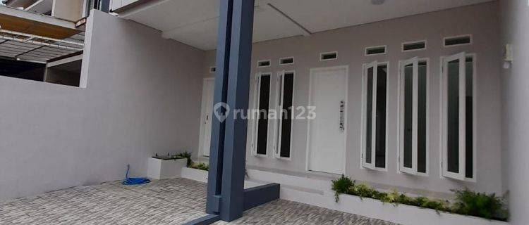 Rumah Minimalis Modern di Cluster Cigadung Dago Kota Bandung 1