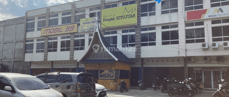 Ruko 3 Lantai Tengah Kota Dijual di Jl. Arifin Ahmad Pekanbaru 1