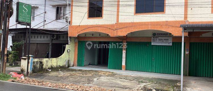 Ruko 2,5 Lantai Disewakan di Jl Balam Pekanbaru 1