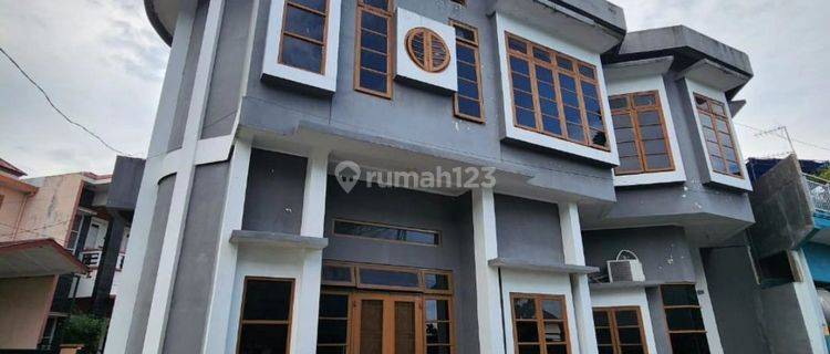 Villa Hook Komplek Taman Kyoto Daerah Sunggal Setia Budi 1