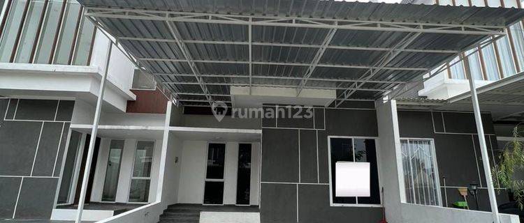 Disewakan Rumah Baru Komplek Royal Sumatera Jalan Jamin Ginting 1