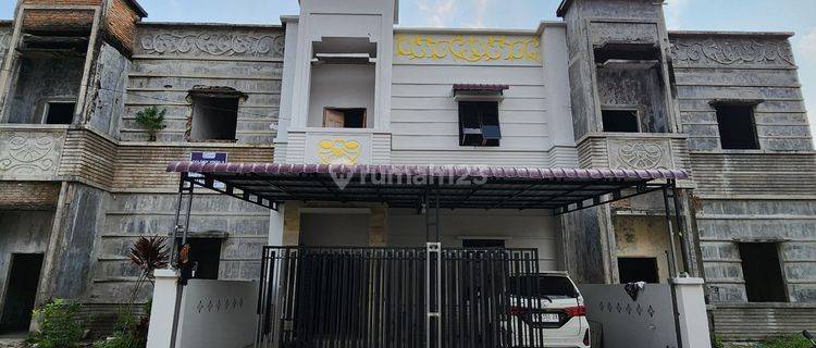 Rumah Luas 2 Tingkat Komplek Golden Vista 2 Jalan Jamin Ginting 1