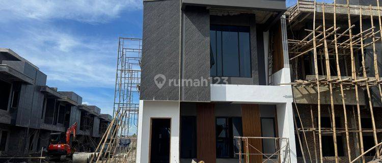 Dijual Villa Komplek Cemara Park Palace Jalan Pendidikan 1