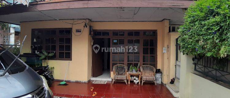 Dijual Kos + rumah tinggal di Kemayoran 1