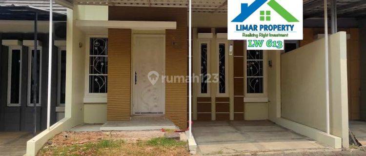 Rumah 1,5 Lantai Siap Huni Harga Bagus di Legenda Wisata Cibubur 1