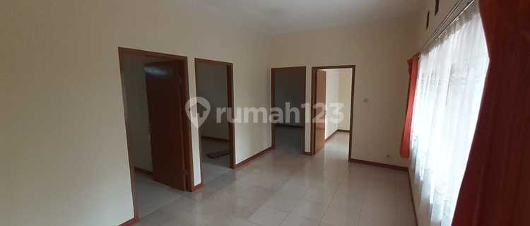 Disewakan Rumah Nyaman 1 Lantai Area Cigadung 1