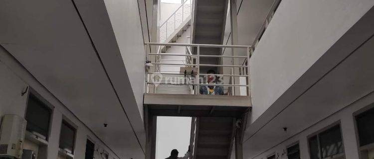 RUKOST (Rumah Kost)
Lokasi strategis banget,dekat dengan Universitas Kisten Maranatha Bandung 1