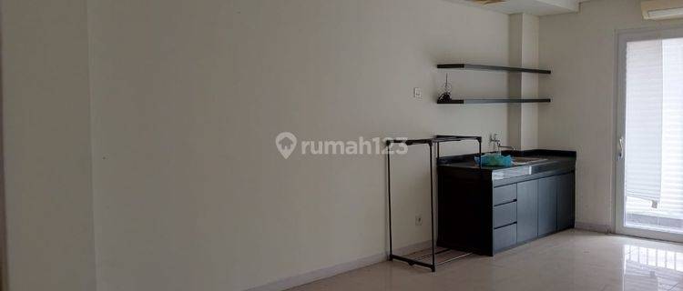 Apartement Metro Park Residence 2 BR Unfurnished Bagus , Kedoya  1