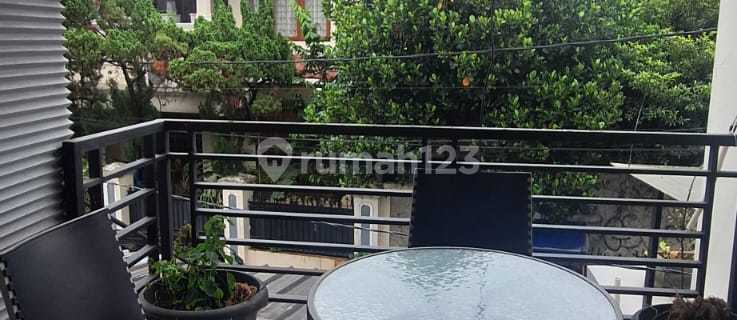 Hanya 4M Rumah Siap Huni Lingkungan Nyaman di Cipete - Lokasi Strategis Dekat MRT 1