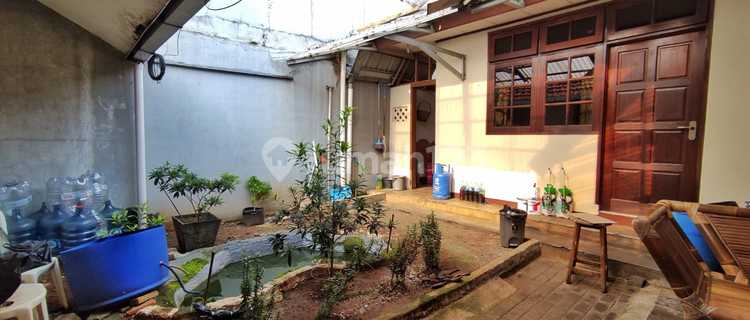 Dijual Rumah Margonda Raya Depok Area Komersial Hitung Tanah SHM 1