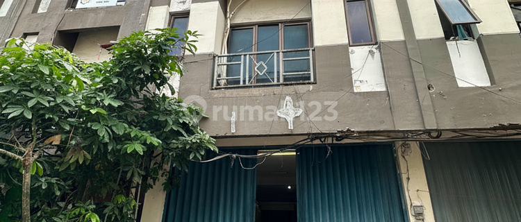 Shop House for Quick Sale in Sunter 1