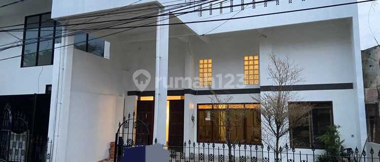 House with Strategic Location in Sunter, North Jakarta 1
