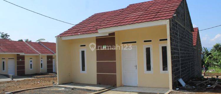 Dijual Rumah Dekat Stasiun Parungkuda 1